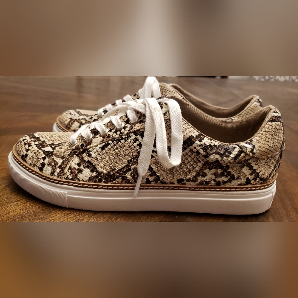 Steve Madden Snakeskin Printed Low-Top Sneakers Size 9.5 - Picture 15 of 15